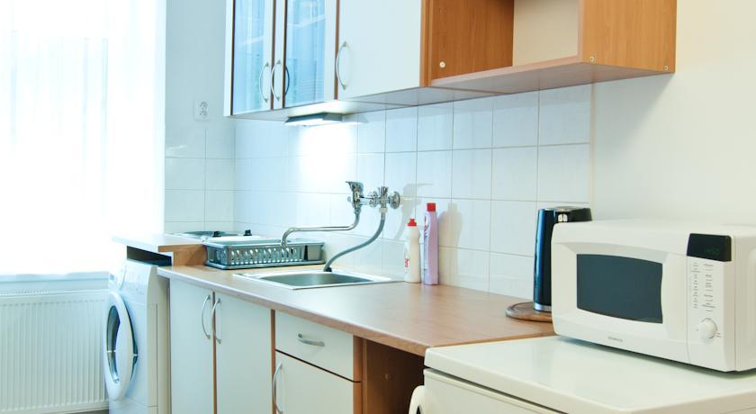 Penzion V Centru - Apartmány Smetanka Ceske Budejovice Quarto foto